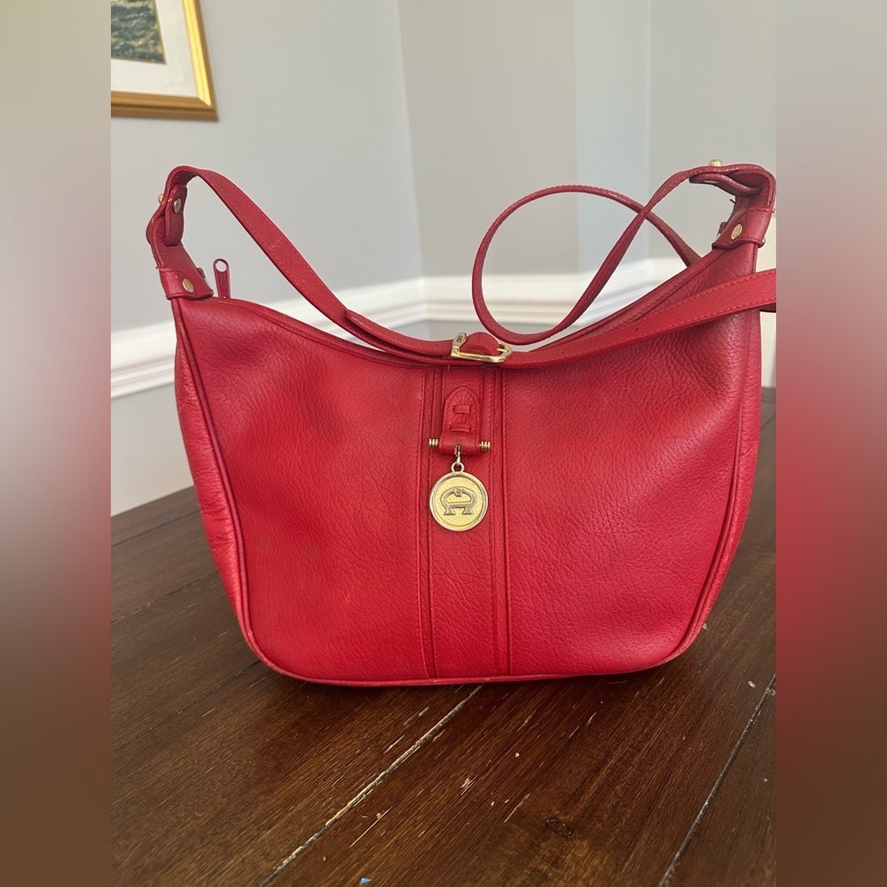 Vintage Etienne Aigner cross body bag